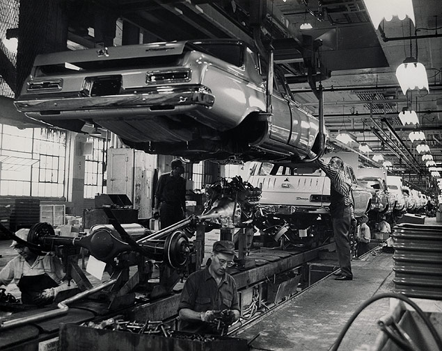 Chrysler assembly line tour #4